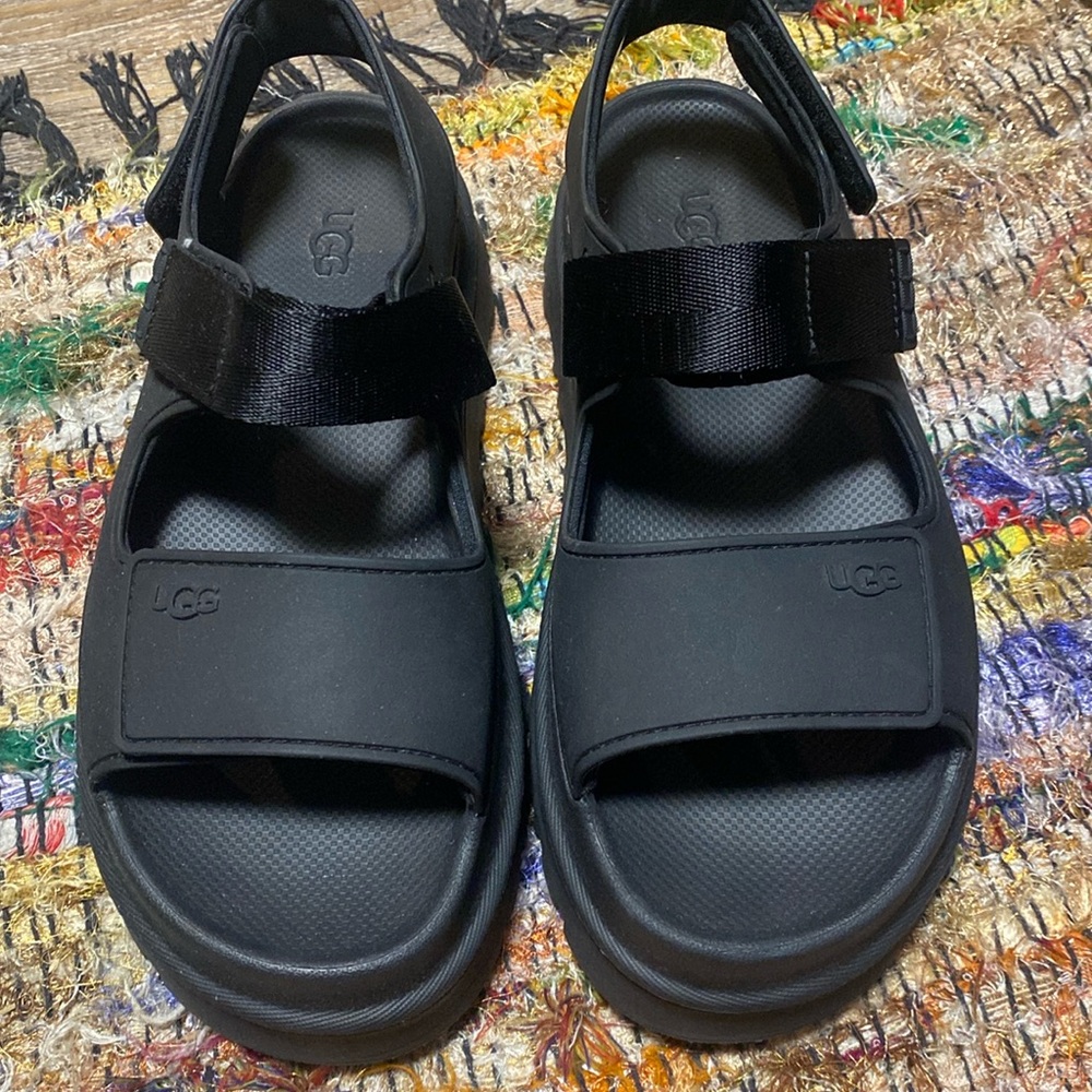 Ugg platform Goldenglow Sandal